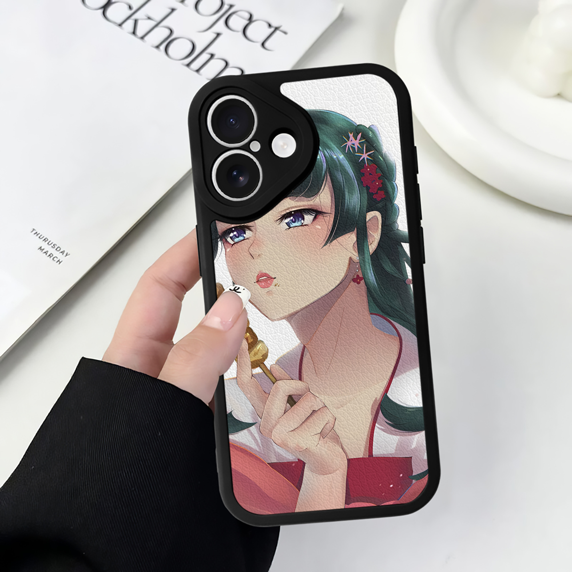 （画像用） 薬屋のひとりごと The Apothecary Diaries 【iPhone 16シリーズ対応】シリコンスマホケース（レザー調） 材質：シリコン